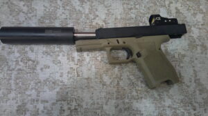XP9 MOUNTED ON DAGGER XP9, 9MM, PISTOL / PCC SILENCER